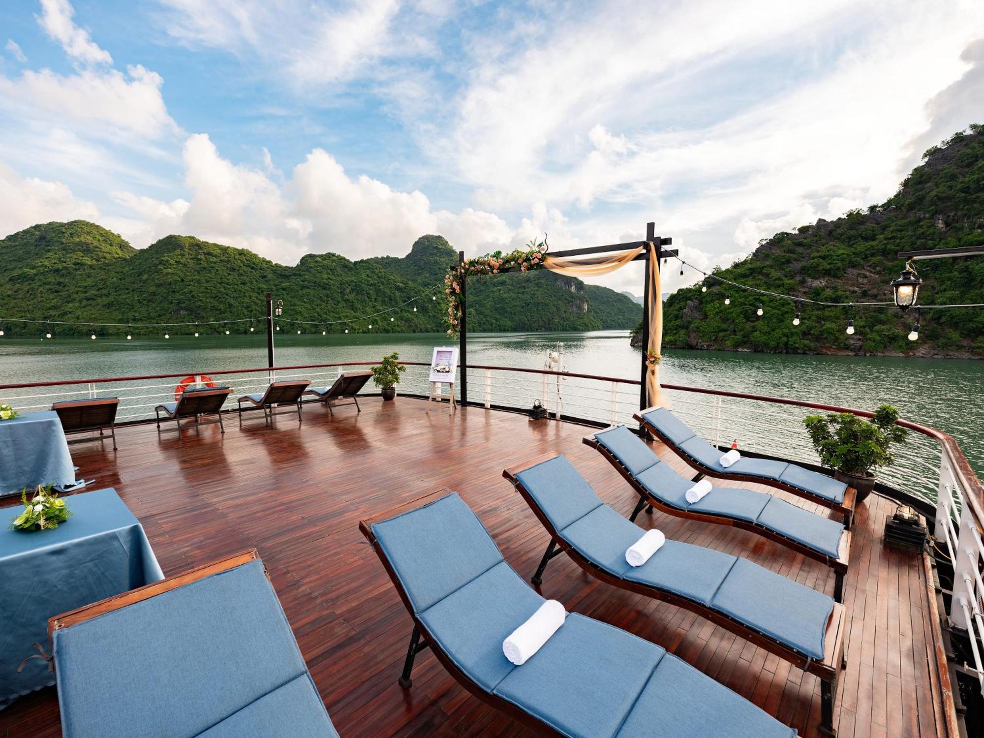 Отель Amanda Luxury Cruise Халонг Экстерьер фото